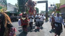 Pawai Kendaraan Hias di Jombang Jadi Ajang Pamer Potensi Daerah