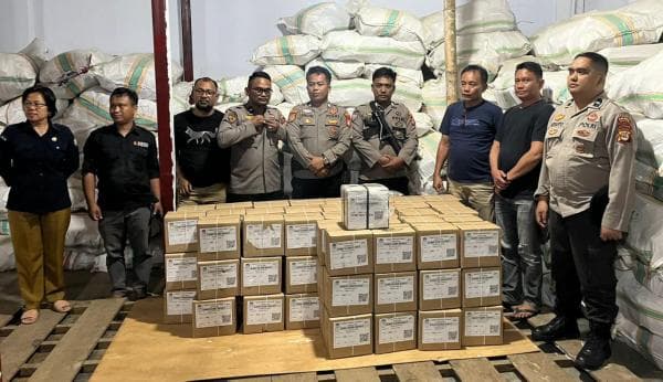 Sebanyak Ratusan Ribu Surat Suara Pilkada Toraja Utara tiba di Gudang Logistik KPU