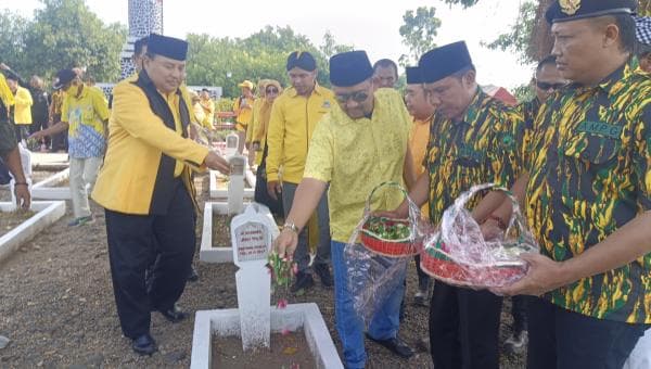 Cabub dan Cawabub Pemalang Ziarah ke Taman Makam Pahlawan 