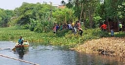 Tangani Enceng Gondok di Aliran Sungai, Dengan Padat Karya