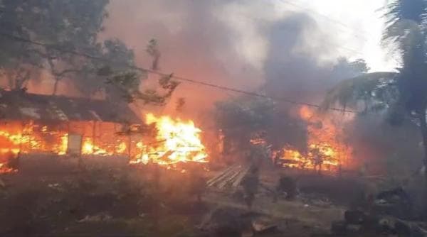 51 Rumah di Adonara Barat Dibakar Dampak Bentrok Sengketa Lahan 2 Desa, 1 Warga Tewas