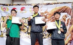 Pertama Turun Gelanggang, Siswa SMA St Carolus Raih Juara 2 Kejurprov Wushu Jatim 2024