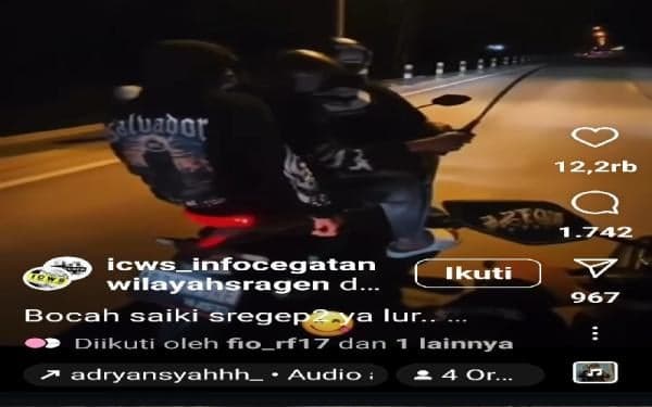 Viral! Aksi Pemuda di Sragen Mengendarai Motor Bawa Senjata Tajam, Polisi Dalam Penyelidikan