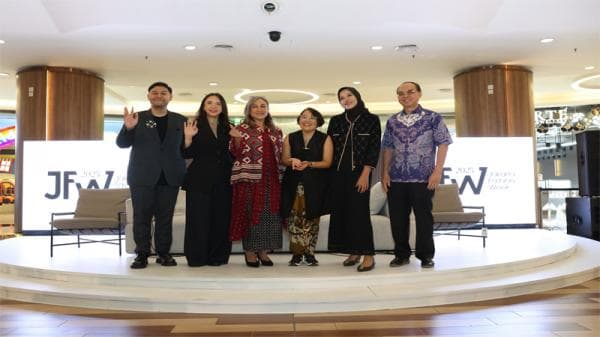 Jakarta Fashion Week 2025: Lebih dari Sekadar Peragaan Busana