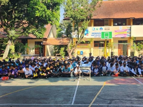 Puncak HUT Perak SMPN 21 Malang, Berkarya Bersama Mengukir Masa Depan Cerah