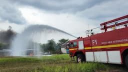 Bandara Depati Amir Gelar Latihan Kecelakaan Pesawat