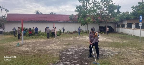 Jaga Kebersamaan Jelang Pilkada, warga dan Polsek Bukit Kapur Goro