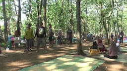 Nikmati Hutan Wisata dan Kuliner Unik Ala Tempo Dulu dengan Alat Tukar Koin dari Kayu