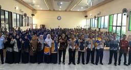 SMKN 1 Tuban Gelar Talkshow Literasi Usung Tema Magic Entrance To Open The Sparkling Experience