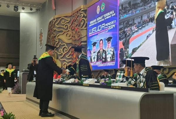 Empat Mahasiswa Unjani Raih IPK Tertinggi dari 2.713 Wisudawan Periode Kedua