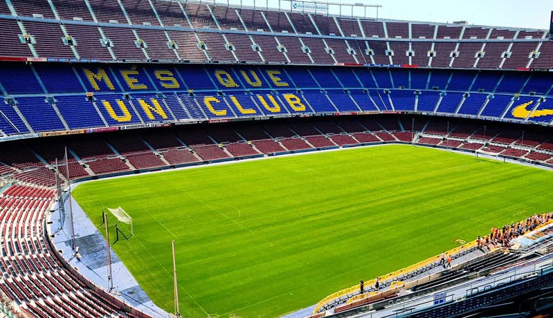 Stadion Camp Nou Dihancurkan, Seluruh Fans Barcelona Bersedih Stadion Camp Nou Dihancurkan, Seluruh Fans Barcelona Bersedih
