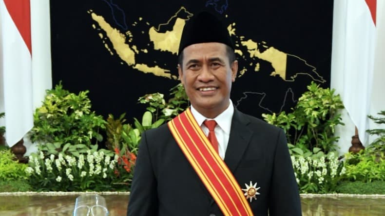 Profil Amran Sulaiman yang Dikabarkan Bakal Dilantik Jadi Mentan Lagi Profil Amran Sulaiman yang Dikabarkan Bakal Dilantik Jadi Mentan Lagi