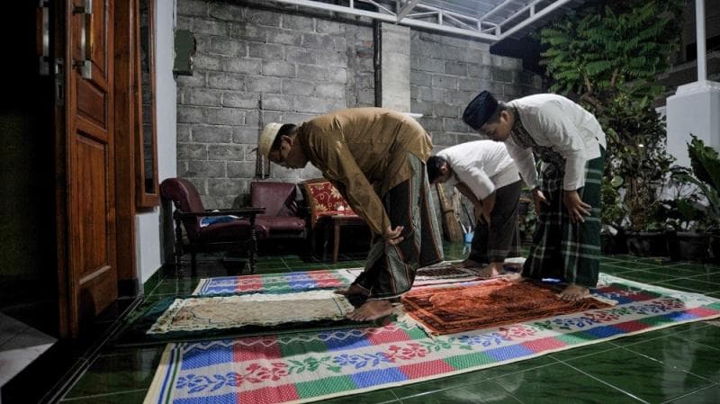 Bacaan Sholat Witir Lengkap dengan Tata Cara dan Doa