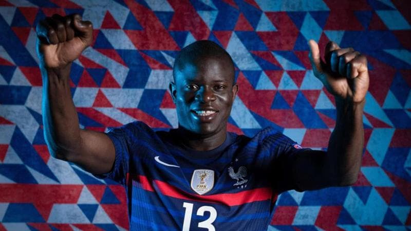 Deretan Pesepak Bola Top Dunia Naik Haji Tahun Ini, Kante Paling Curi Perhatian Deretan Pesepak Bola Top Dunia Naik Haji Tahun Ini, Kante Paling Curi Perhatian