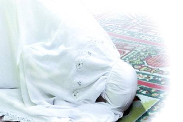 Bacaan Doa Sujud Tilawah dan Keutamaannya Bacaan Doa Sujud Tilawah dan Keutamaannya
