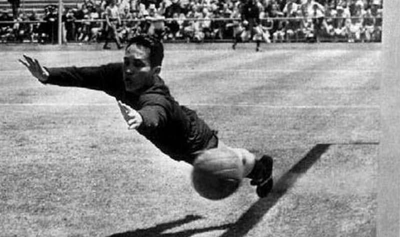 Inilah Deretan Kiper Legendaris Timnas Indonesia, Nomor 3 Pernah Ikut Hadapi Tim Besar Eropa Inilah Deretan Kiper Legendaris Timnas Indonesia, Nomor 3 Pernah Ikut Hadapi Tim Besar Eropa