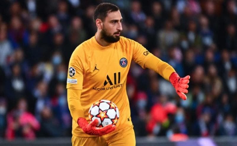 Man City Lirik Gianluigi Donnarumma untuk Gantikan Ederson