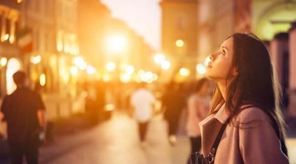 Lirik Lagu Moving On-Kodaline dan Terjemahan, Cocok Temani Galau saat Mengenang Mantan Lirik Lagu Moving On-Kodaline dan Terjemahan, Cocok Temani Galau saat Mengenang Mantan