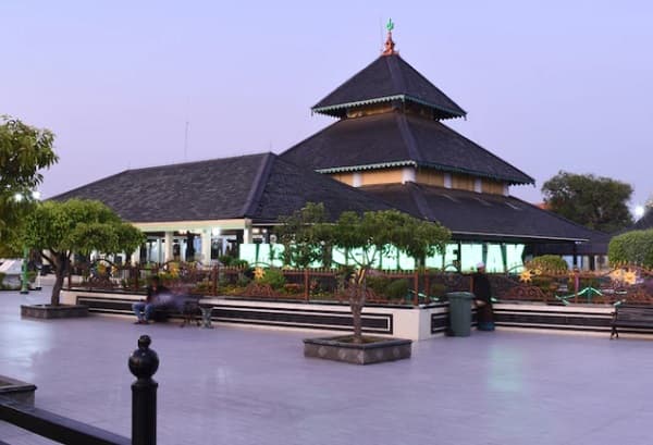 Sejarah Kerajaan Demak, Kerajaan Bercorak Islam Pertama di Pulau Jawa Sejarah Kerajaan Demak, Kerajaan Bercorak Islam Pertama di Pulau Jawa