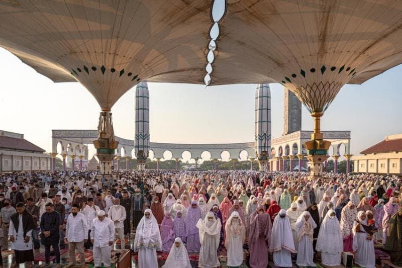 Tata Cara Sholat Idul Adha, Bacaan Niat Imam dan Makmum Beserta Hukumnya