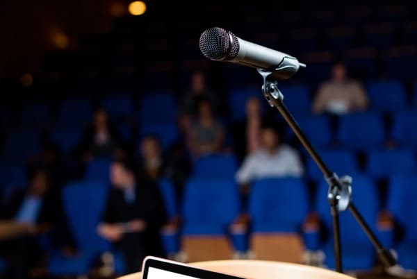 3 Pidato Singkat untuk Anak SD Kelas 6, Sederhana Penuh Makna 3 Pidato Singkat untuk Anak SD Kelas 6, Sederhana Penuh Makna