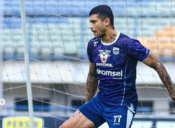 Biodata dan Agama Ciro Alves, Penyerang Anyar Persib Bandung Biodata dan Agama Ciro Alves, Penyerang Anyar Persib Bandung