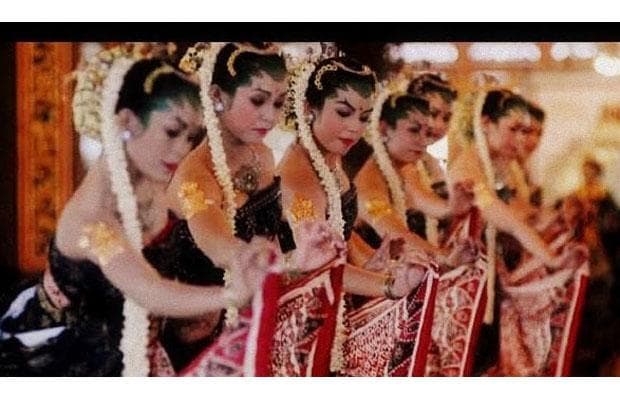 Bagaimana Cara Tari Tradisional Diwariskan? Simak 4 Cara Melestarikan Kesenian Tari