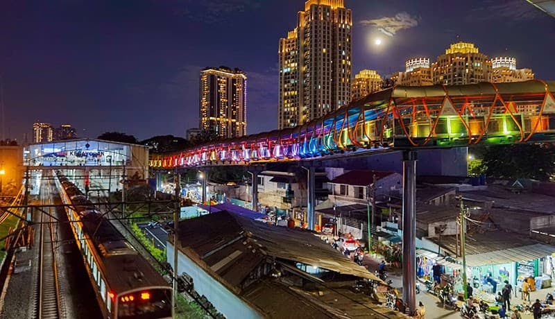 Skybridge Kebayoran Lama Dibuka Sementara Hari Ini, Hubungkan Halte Velbak dan Stasiun