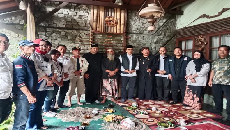 TGB Zainul Majdi: Perindo Masih Muda, Butuh Dorongan Masyarakat di Pemilu 2024 TGB Zainul Majdi: Perindo Masih Muda, Butuh Dorongan Masyarakat di Pemilu 2024