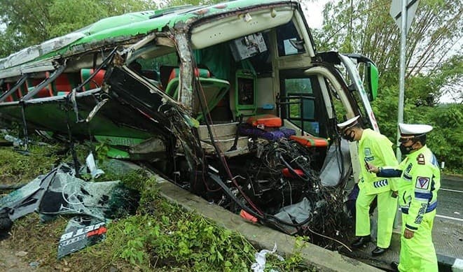 Deretan Kecelakaan Bus Paling Mengerikan di Indonesia, 54 Orang Terbakar akibat Tak Ada Alat Pemecah Kaca