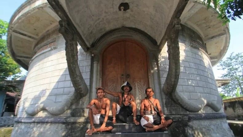 Fakta Unik Kampung Dayak di Indramayu, Punya Ritual Berendam dan Berjemur