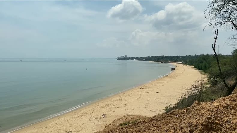 Harga Tiket Pantai Sowan, Wisata Pantai Pasir Putih di Tuban