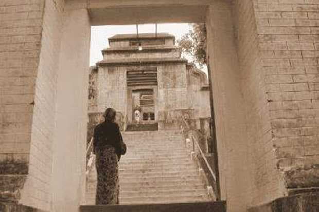 InI Daftar 5 Tempat Ziarah di Yogyakarta Paling Populer InI Daftar 5 Tempat Ziarah di Yogyakarta Paling Populer