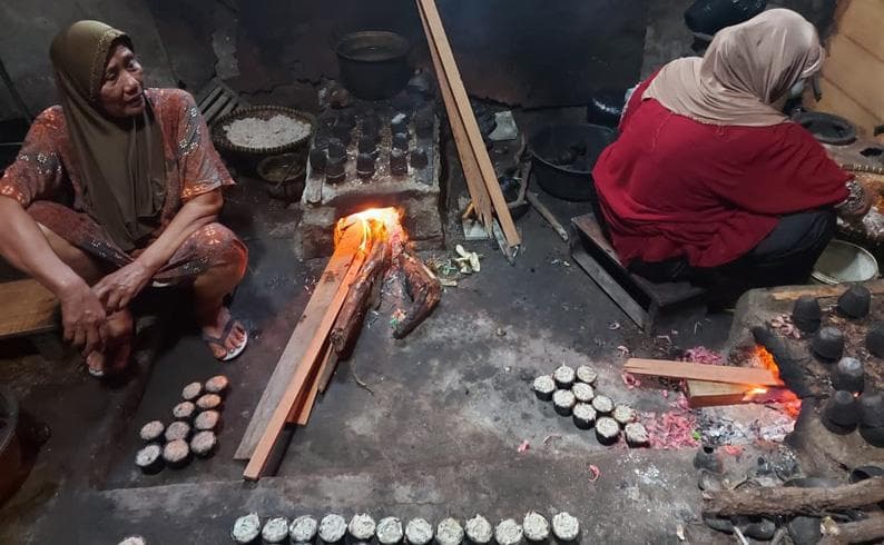 Mengintip Tempat Produksi Pindang Teri Goleng di Pemalang, Diolah dengan Cara Jadul Mengintip Tempat Produksi Pindang Teri Goleng di Pemalang, Diolah dengan Cara Jadul