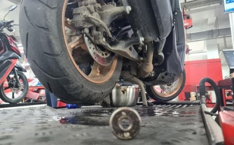 Bearing Roda Motor Bermasalah, Awas Jangan Asal Hajar Jalan Rusak