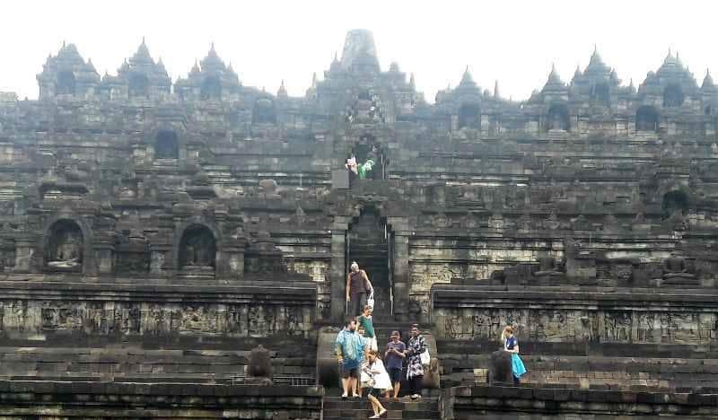 Gunung Merapi Kembali Erupsi, Candi Borobudur Tetap Aman Dikunjungi Wisatawan