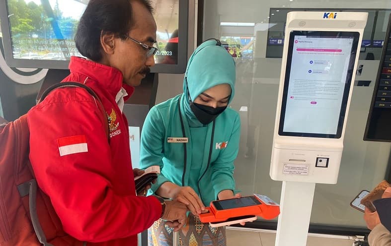 Boarding di Stasiun Malang Kini Cukup Lewat Deteksi Wajah, Ini Caranya