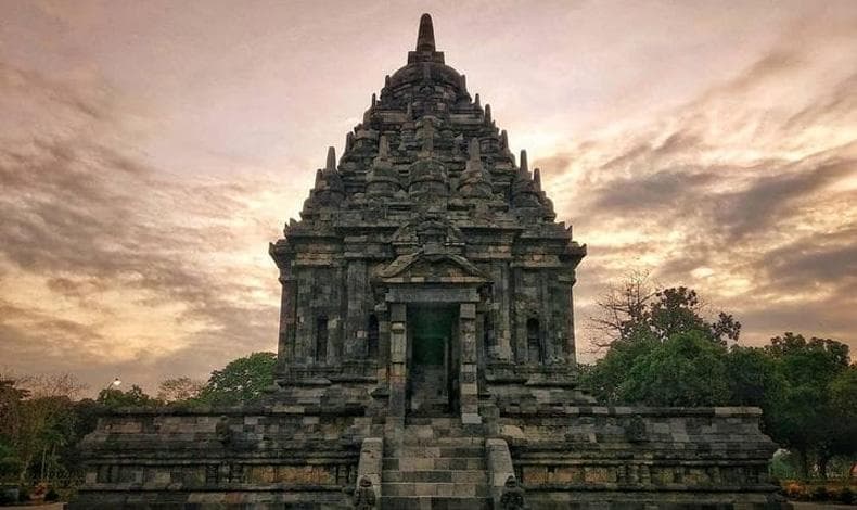 Peninggalan Kerajaan Kalingga, Ada Candi di Puncak Gunung Muria hingga Prasasti Batu Alam Peninggalan Kerajaan Kalingga, Ada Candi di Puncak Gunung Muria hingga Prasasti Batu Alam