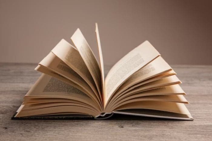 25 Contoh Kalimat Berantonim dalam Kehidupan Sehari-hari, Perhatikan Jenisnya 25 Contoh Kalimat Berantonim dalam Kehidupan Sehari-hari, Perhatikan Jenisnya