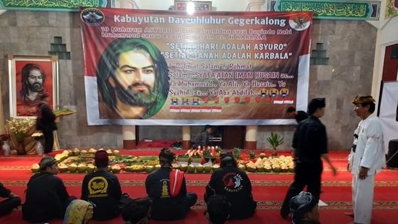 5 Aliran Sesat yang Pernah Ada di Indonesia 5 Aliran Sesat yang Pernah Ada di Indonesia