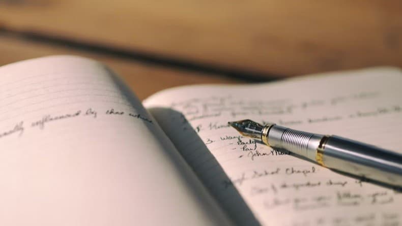 7 Contoh Esai Singkat Beragam Tema, Bantu Kamu Tembus Program Beasiswa 7 Contoh Esai Singkat Beragam Tema, Bantu Kamu Tembus Program Beasiswa