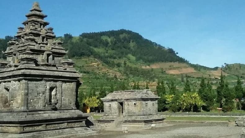 Kisah Raja Sanjaya dan Keterikatan Kalingga dengan 2 Kerajaan di Pulau Jawa Bagian Barat Kisah Raja Sanjaya dan Keterikatan Kalingga dengan 2 Kerajaan di Pulau Jawa Bagian Barat