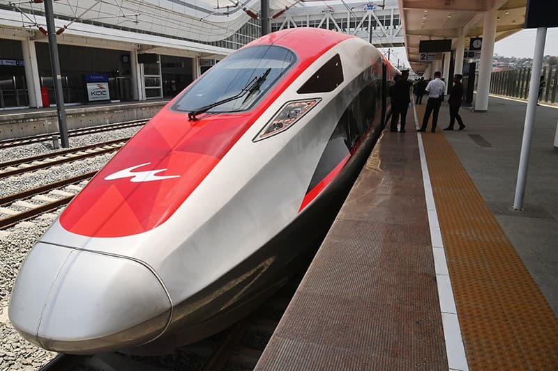 KCIC Terapkan Tarif Dinamis untuk Kereta Cepat Whoosh, Ekonomi Premium Mulai dari Rp150.000