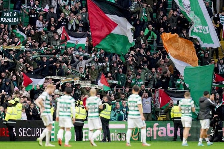 Ultras Celtic FC Kibarkan Bendera Palestina di Stadion, Manajeman Klub Marah Besar Ultras Celtic FC Kibarkan Bendera Palestina di Stadion, Manajeman Klub Marah Besar