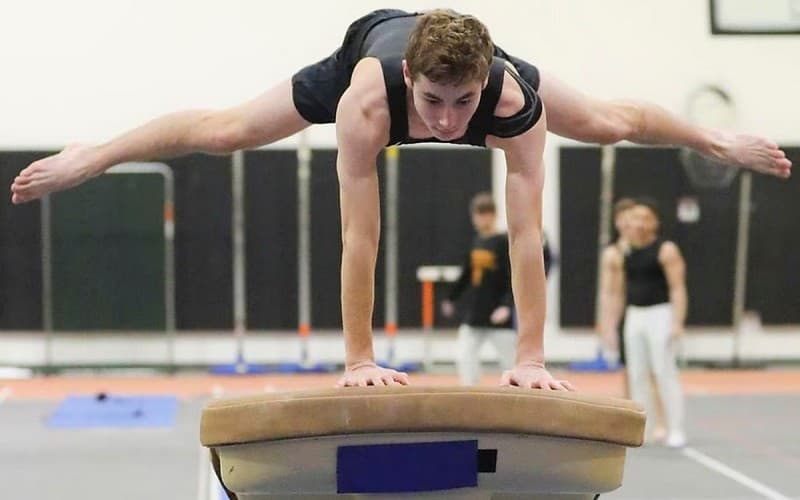 4 Teknik Dasar dalam Melakukan Lompat Kangkang 4 Teknik Dasar dalam Melakukan Lompat Kangkang