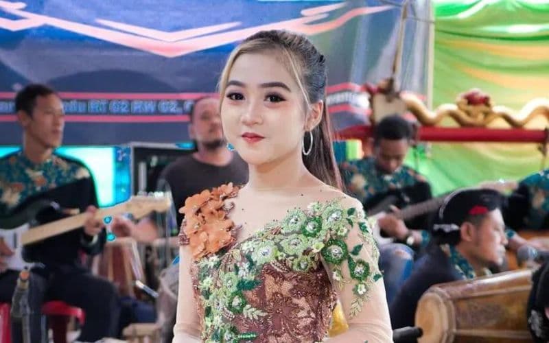 Profil dan Biodata Lala Atila, Penyanyi Campursari yang Trending di Youtube