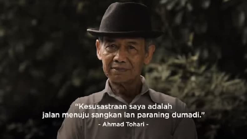 Biografi Ahmad Tohari, Sastrawan yang Karyanya Mengalir dari Desa hingga Kancah Internasional