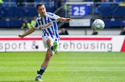 Thom Haye Kirim Ucapan Perpisahan Menyentuh untuk Fans SC Heerenveen