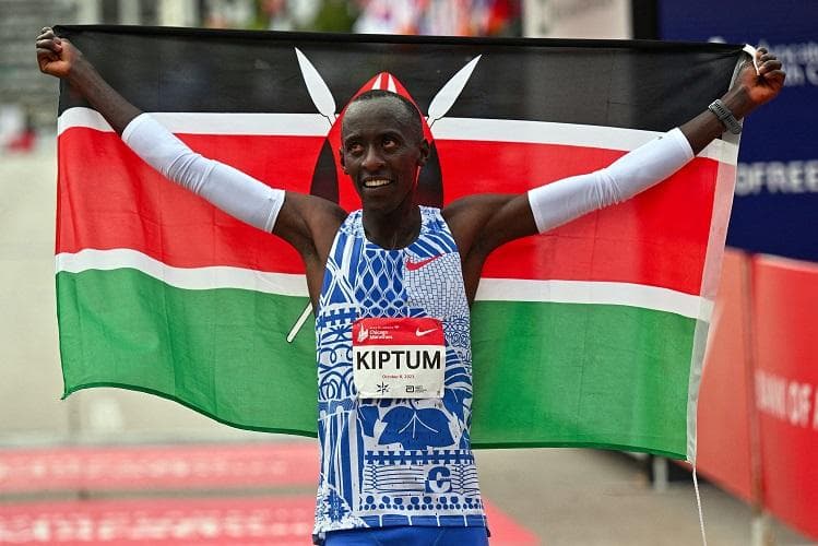 Kabar Duka! Pemegang Rekor Dunia Marathon Kelvin Kiptum Meninggal di Usia 24 Tahun Kabar Duka! Pemegang Rekor Dunia Marathon Kelvin Kiptum Meninggal di Usia 24 Tahun
