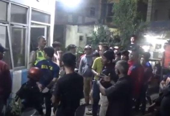 Kecelakaan di Medan, Mobil Double Cabin Tabrak 4 Motor 1 Kritis Kecelakaan di Medan, Mobil Double Cabin Tabrak 4 Motor 1 Kritis